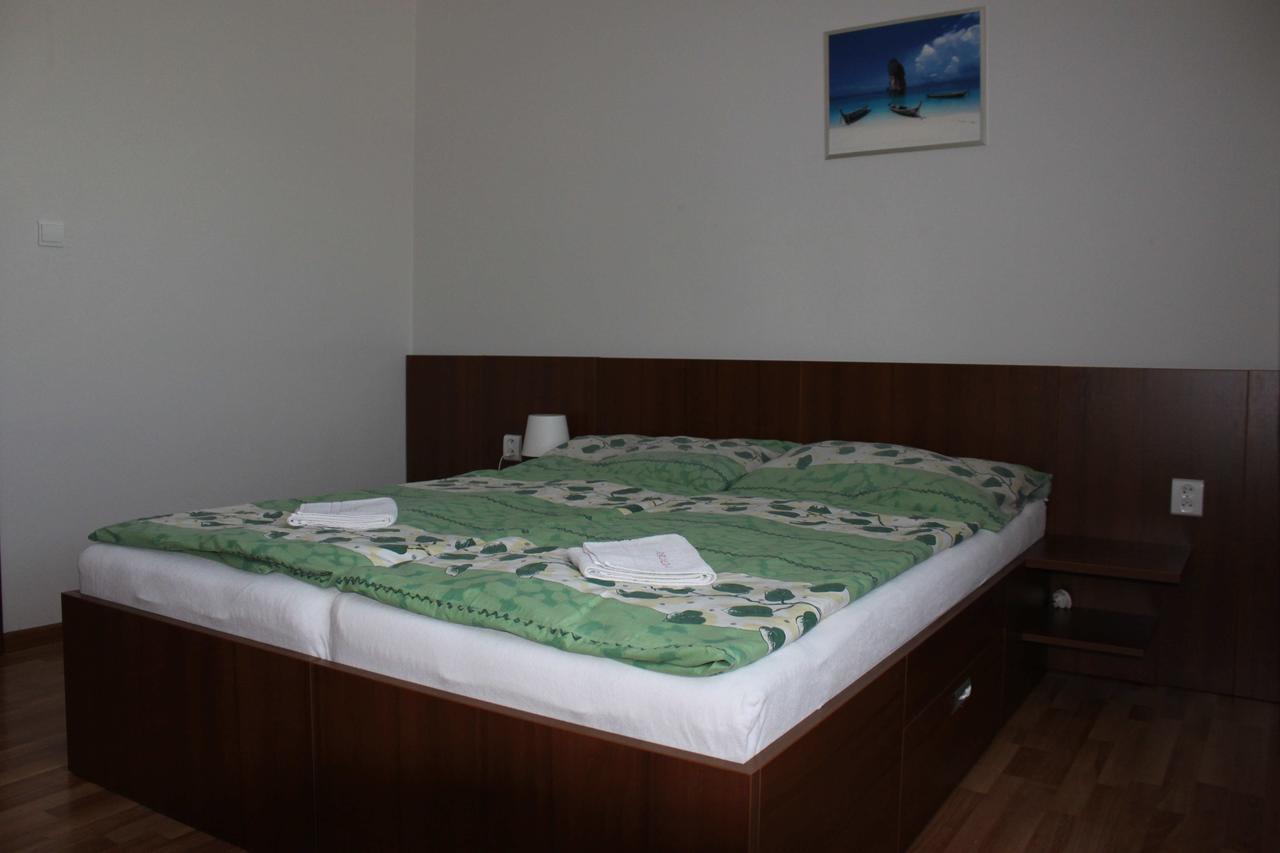 Appartement Privat Arcadia à Podhájska Extérieur photo