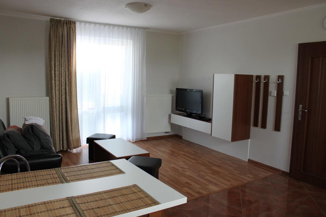 Appartement Privat Arcadia à Podhájska Extérieur photo