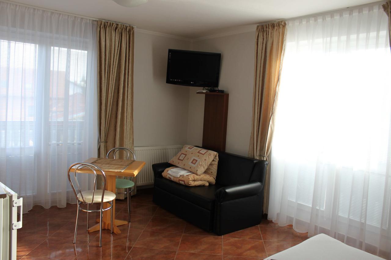 Appartement Privat Arcadia à Podhájska Extérieur photo